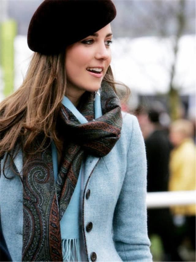 女王喜欢凯特王妃还是儿媳戴安娜呢？