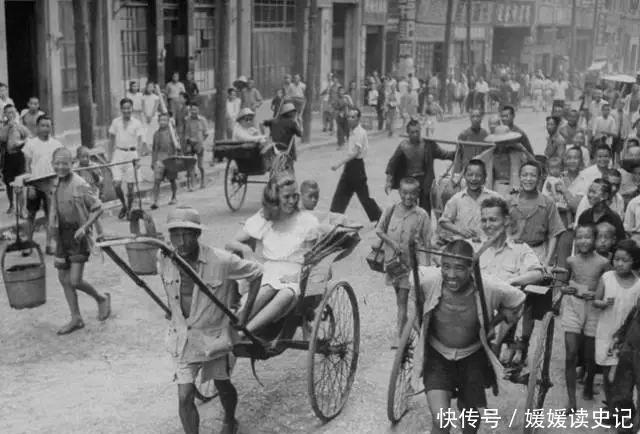 70年代，解放碑还是最高的建筑——老照片上的重庆记忆