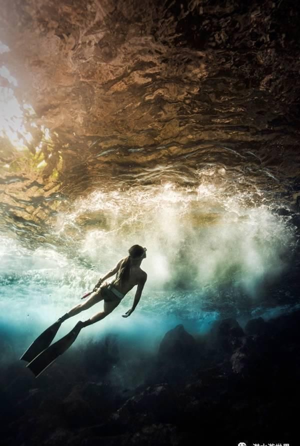 这个唯一免签的美国领土,刚刚缩短了免签停留期!不潜水还等啥呢