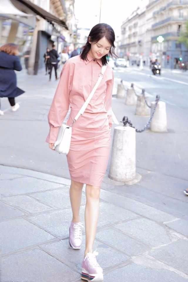 金晨这穿衣风格完全是在暴露身材的短板，网友：还是先长胖点！