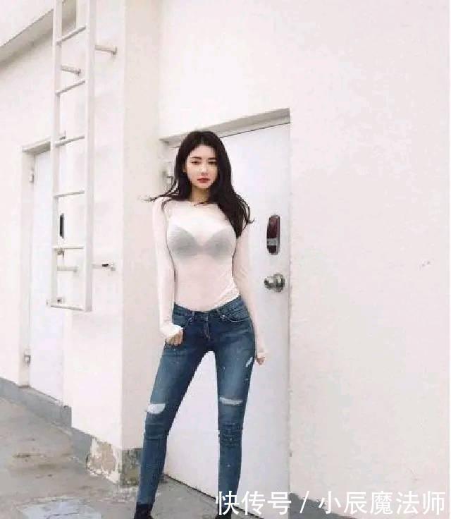 【紧身衣】牛仔裤搭配紧身衣,穿出女性唯美优雅气质,展现独具特色潮流范!