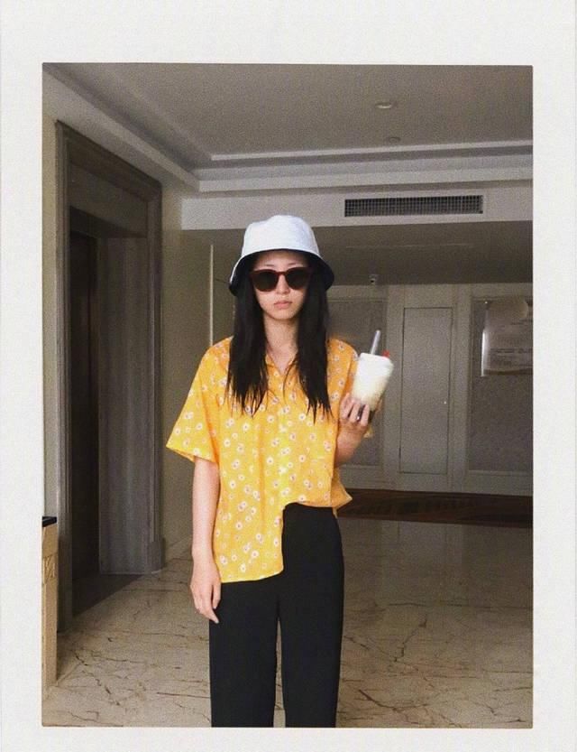 #竟然#中国奶奶们竟然都不知道自己这么时髦,孙女儿们都开始偷她们衣服穿了!