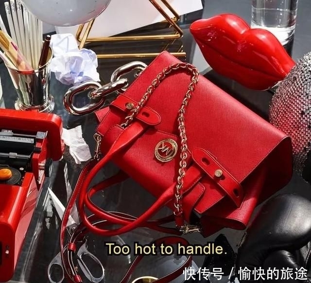  plmm@T型台 | 水果女孩朴秀荣穿上它，好一个明媚灿烂的plmm