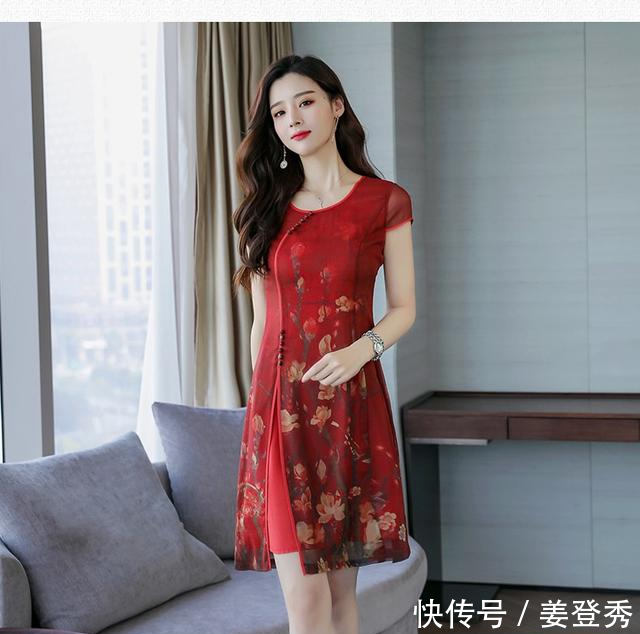 夏日炎炎，比欧版裙优雅，比韩版裙高贵的“中国红”裙，惊艳全场