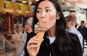 围观| 不用美颜照样美翻，为啥刘雯的夏天妆容就能这么持久?