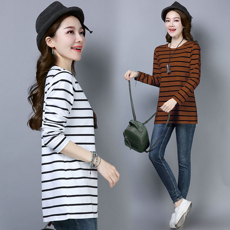 9月果真凉,出门少穿裙!今年流行的T恤小衫,洋气百搭还减龄