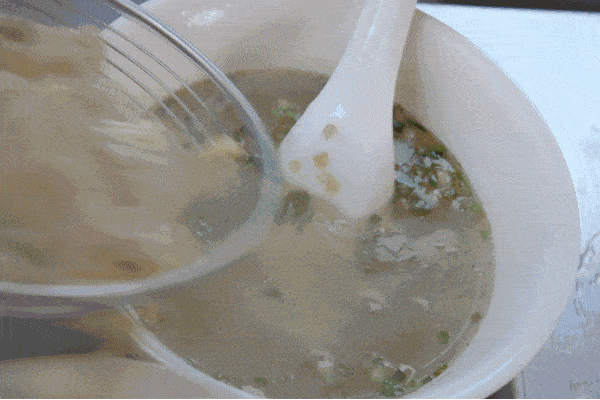  『倒入切碎』4位总厨的15款秘制馅料，别管饺子包子馄饨，个个鲜嫩多汁又好吃