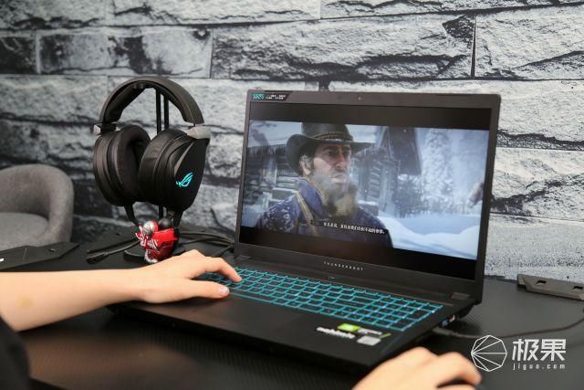  尺寸■十代酷睿i7+大尺寸高刷电竞屏，游戏发烧友亲测，你想要的它都有~