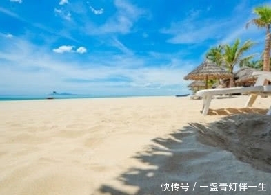 去越南买水果，老板递来一次性手套时最好别接，导游：小心被套路