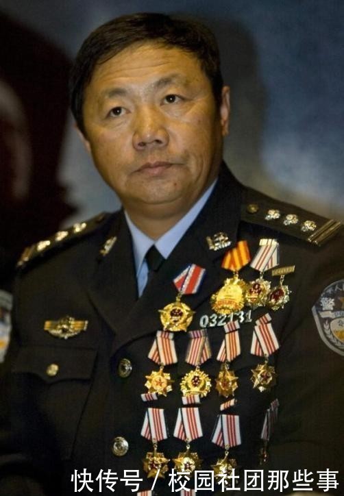 排爆英雄于尚清根本不会拆弹 他只是敢于