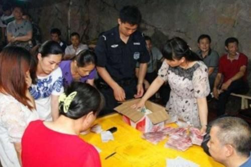  【发现】村干部又在村里走动了？挨家挨户查这三样违法行为，发