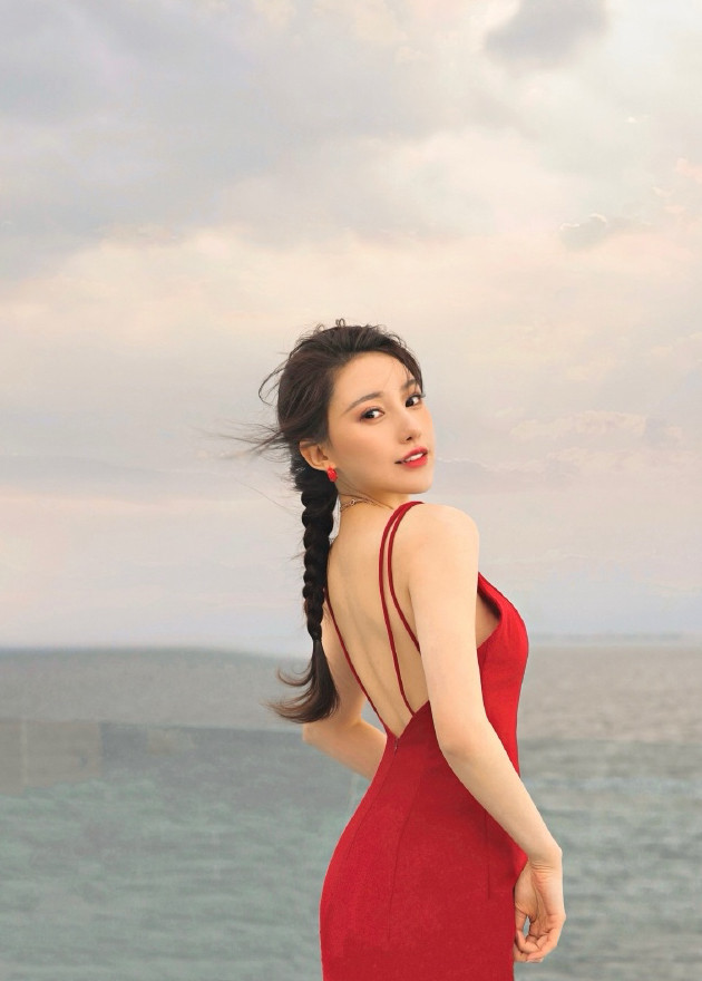  [美女]国内超有气质的美女模特刘奕宁, 明亮大眼雪白肌肤美若天仙