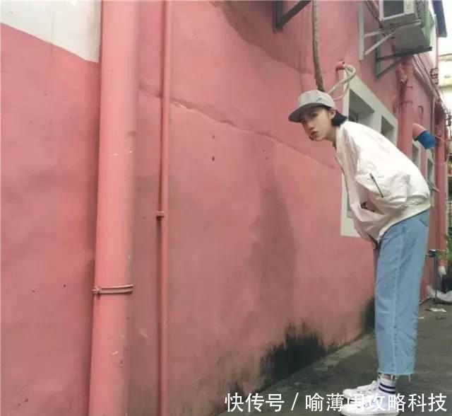 技巧@拍照姿势很尴尬?3个技巧就能解救你!
