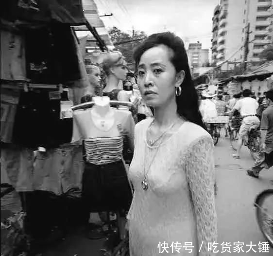  老照片：老照片：1992年的成都街头