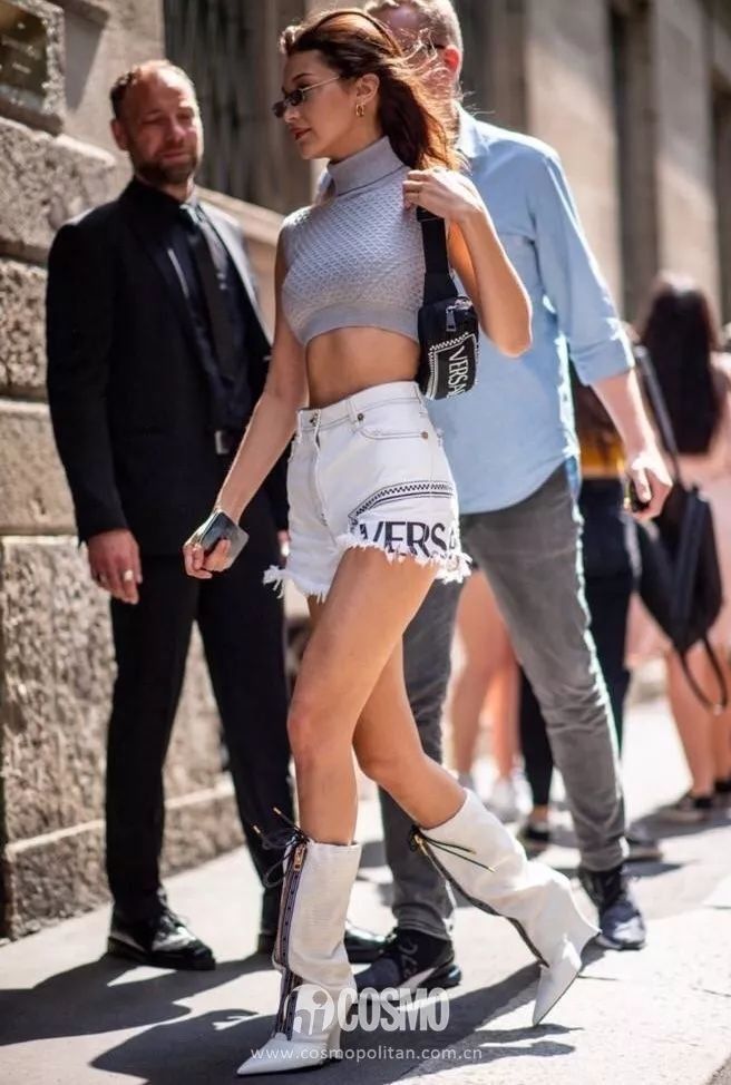 千万别学刘雯穿排扣连衣裙!