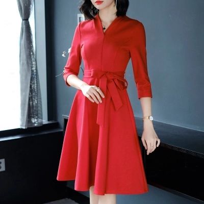 中秋不穿的美美的怎能回家?清新脱俗连衣裙，时尚穿出气质感