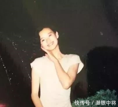  『王菲』嫁给王菲初恋，演了20多年配角，49岁摘金鸡影后：她不动声色，又美又酷