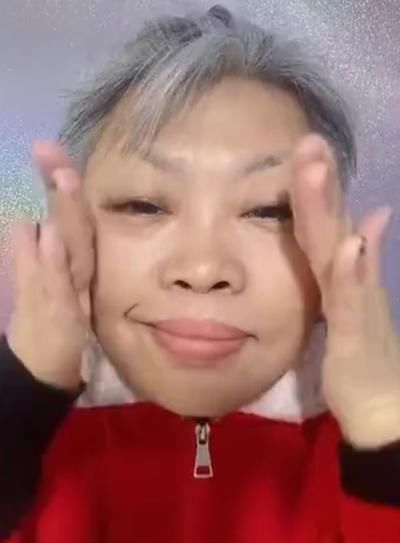  [睡不着]大妈“仿妆”女神妆容，开局丑的睡不着觉，成品想要带你回家
