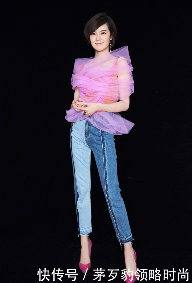 她的曾被爸爸骂到痛哭,上节目虚报年龄被识破,34岁穿搭很少女!!