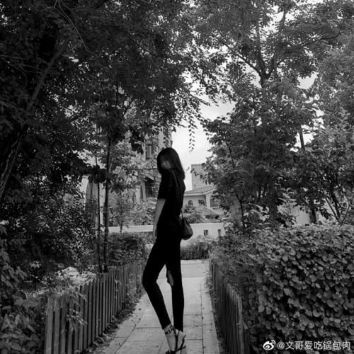  [感受]有个腿精女友是什么感受？血槽已空…