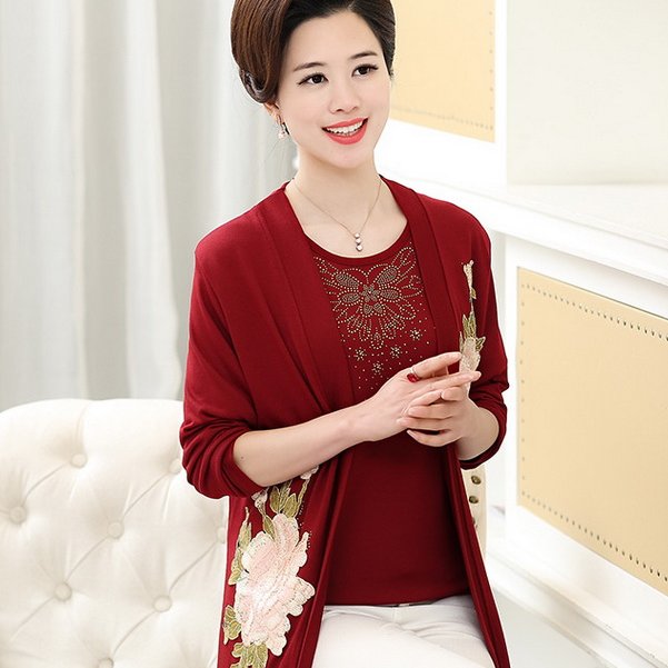 40-60岁的女人秋天一定要这样穿，超美丽优雅，气质很出众