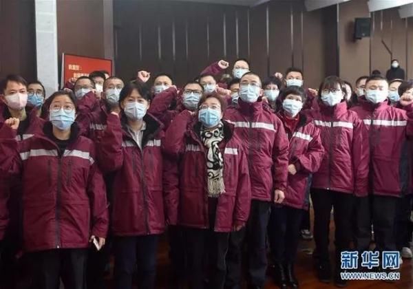  方言■浙江出征在外的白衣战士们，这份《荆门方言速成手册》请