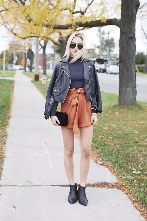 娜扎输给了关晓彤！不仅腿短，还九曲十八弯？