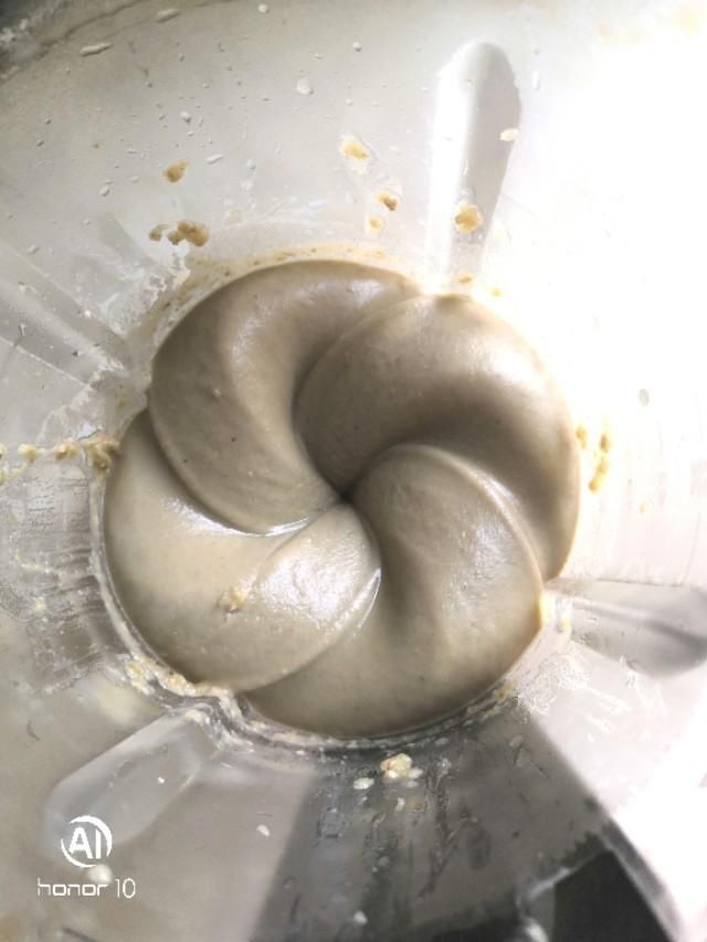 绿豆沙@绿豆沙面包,朴素的外表,喧软香甜,吃了还想吃