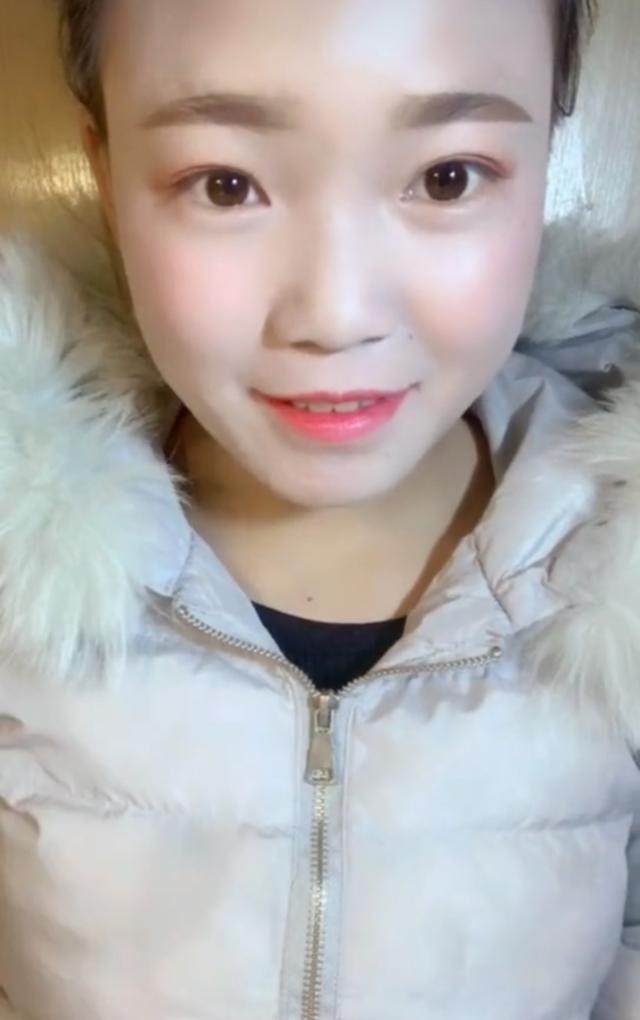 女子年老色衰老被丈夫嫌弃，为了取悦老公化妆，丑女成女神