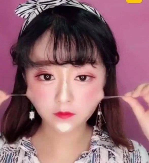 "易容术"了解一下?当美女卸完妆后，我:“大姐?打搅了!