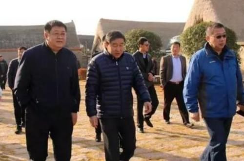  【费用】村干部有新任务，收取1笔费用，严查3种行为，农民早知