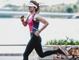 瘦下来的人生有多大变化?155斤胖妹跑步掉45斤成功逆袭