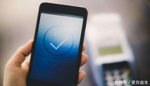 美国人到中国游后疑惑这东西这么先进，为何不是在我们国家