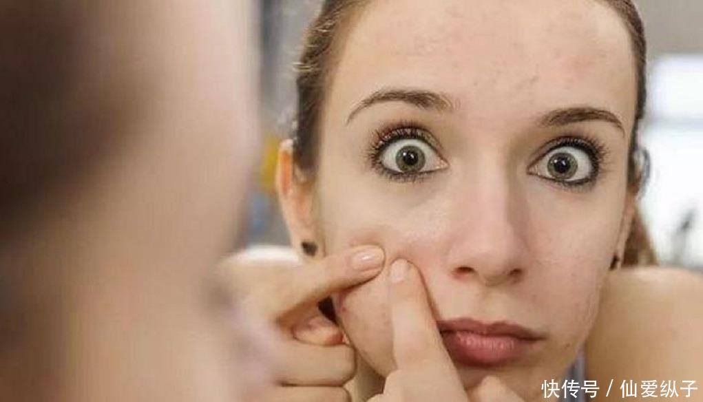  [皮肤变得]女人要想养出好皮肤，牢记这4个护肤小技巧，变白变美不止一点点