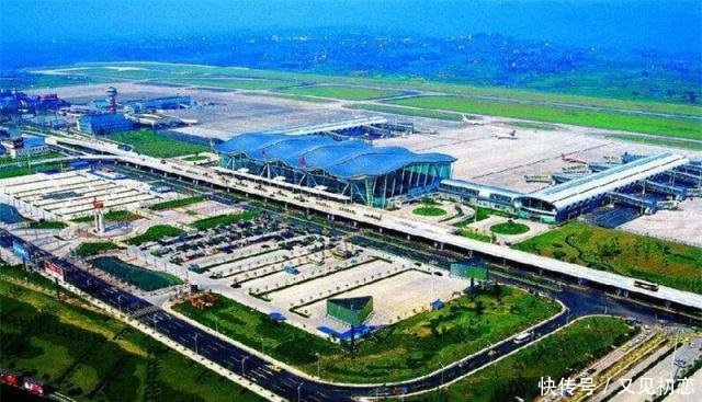 重庆第一机场，前后耗资400多亿改建，如今成全球最佳