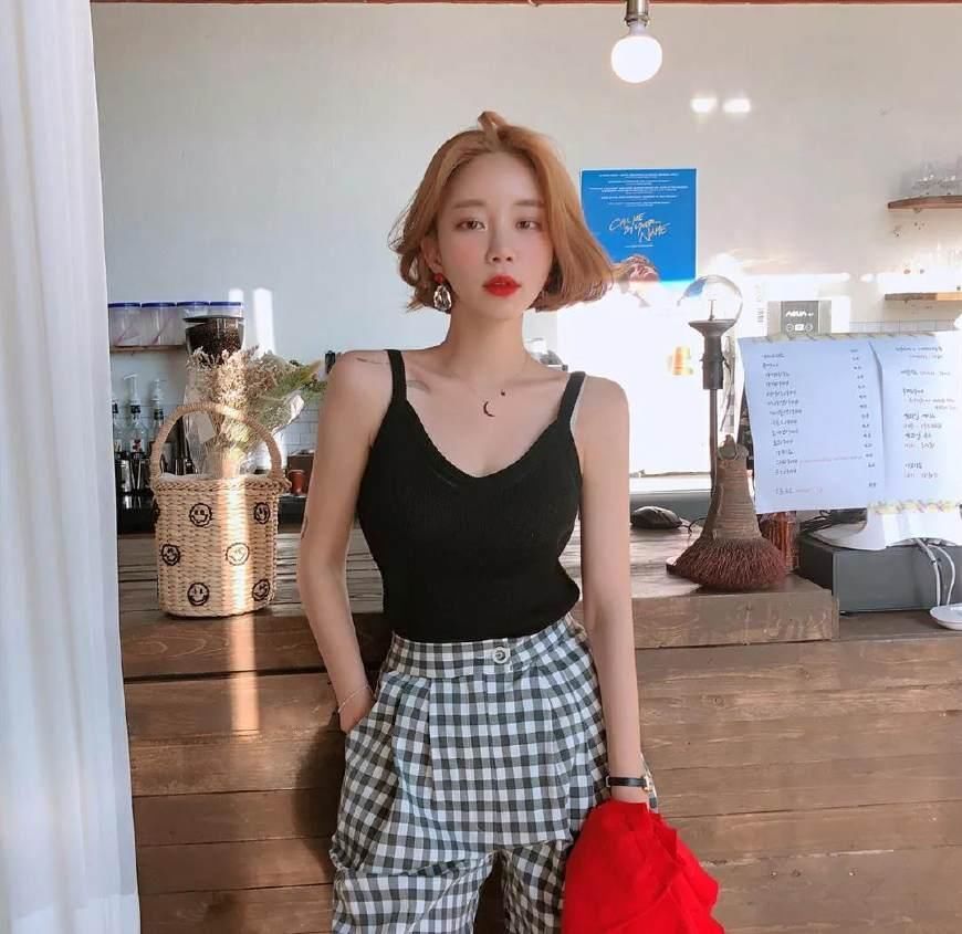 剪短发，显胸大，有图有真相!