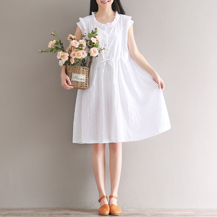 女人身材丰满，就要穿这种裙子，“慵懒”气息展露无疑