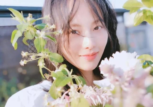 唇纹深爱脱皮？请收下这本江疏影穆熙妍同款护唇秘笈！