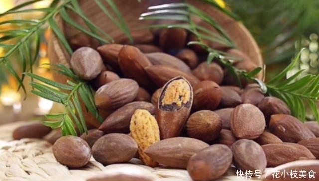  「果实」原产于中国的果树，俗称“三代同堂”，一棵树同时长着