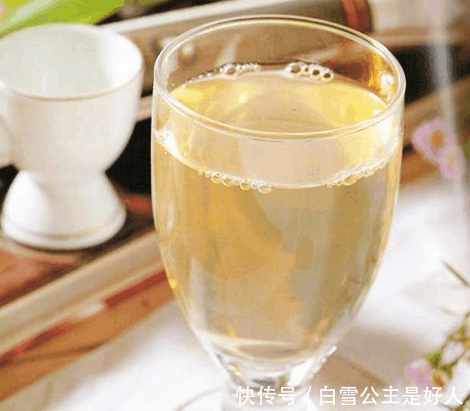 白醋加它擦脸，老中医说：祛斑、美白、掺点蜂蜜还能减肥