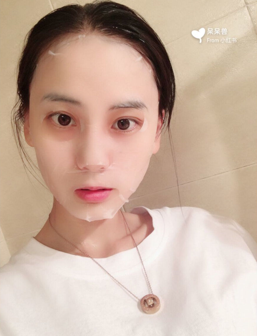 李小冉最爱的面膜，每天一片消灭暗黄肌，网友:30天真的有效!