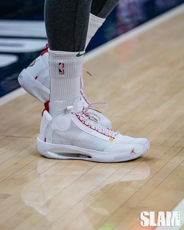  「球鞋」NBA球员上脚：塔图姆这赛季穿的球鞋，超多AJ34个人配色！