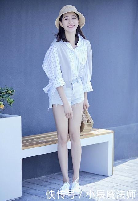 【穿在身上】王智美得清新脱俗，穿条纹衬衫搭配牛仔短裤，美成初恋女友