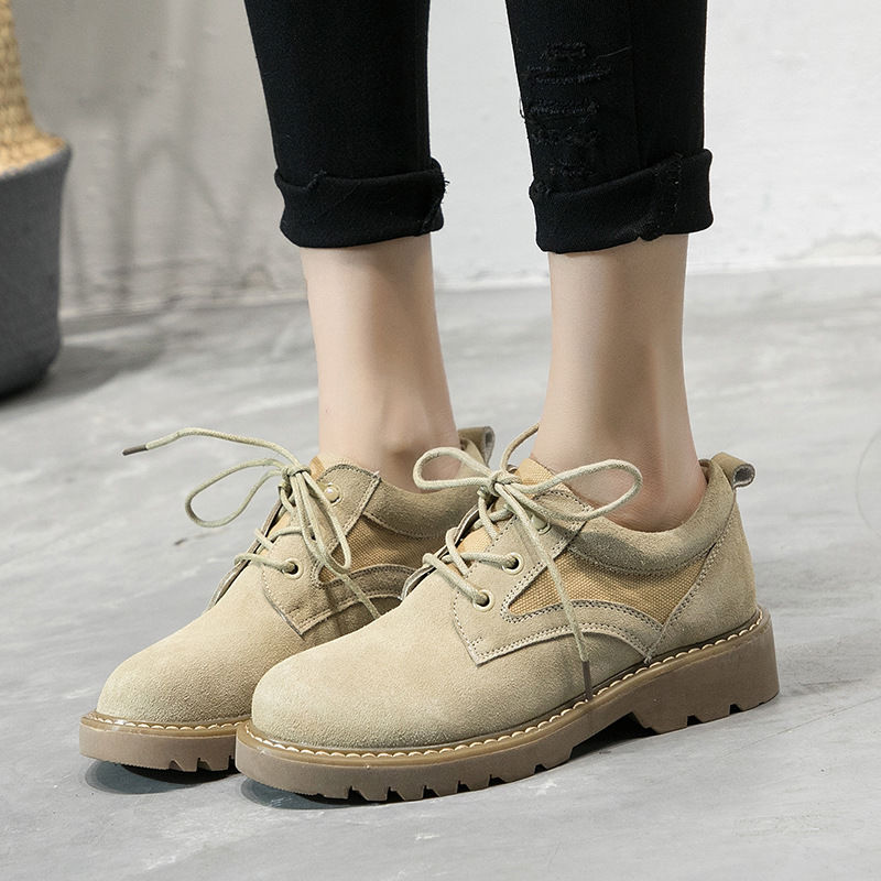 初秋超流行的几款休闲鞋，谁穿谁好看，承包一个秋天的洋气