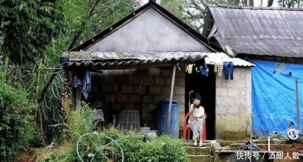  「眼前」这才是真正的越南农村，眼前的一幕，看着我都心酸！