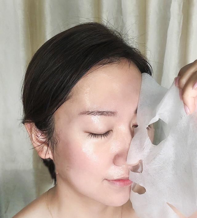  [女人]女人有皱纹不要慌,建议每天这样护肤,补水美白还能祛皱