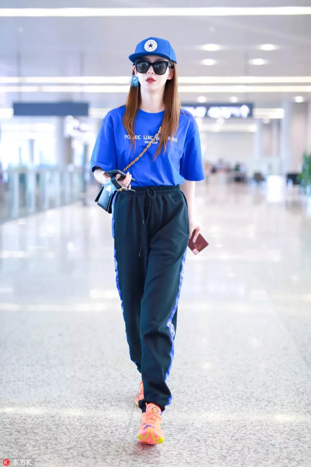 开学了，今年流行的校服裤又更新了！谁穿谁好看！