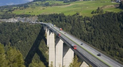  [高速]为何说德国高速公路，堪称世界第一？看完后不得不佩服德