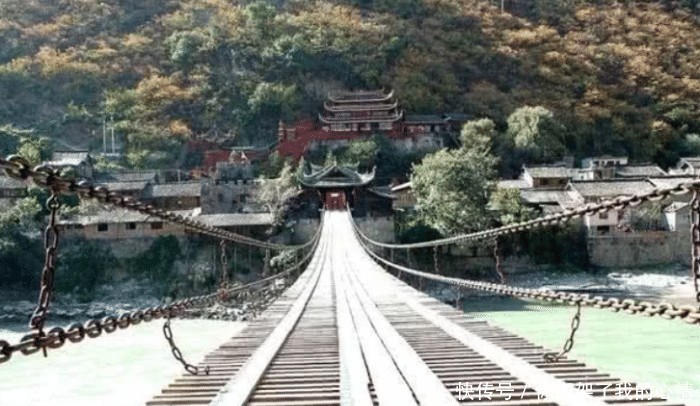 【铁链】泸定桥13根铁链重达40多吨，这在300多年前是如何做到的
