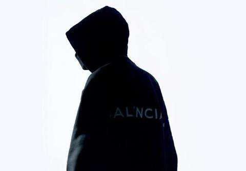 他被骚白、纯白设计弄去吃牢饭，历经5个月，出来网上曝光真相